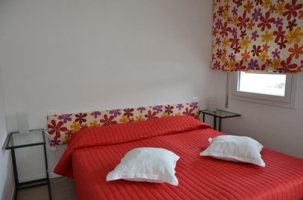 B&B La Via Dell'Ambra Due Carrare Extérieur photo